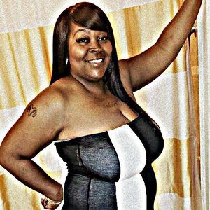 Meet your Posher, Alisha